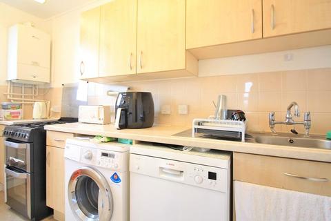 44, Sheringham Tower Baird Avenue, Southall, UB1 3NE