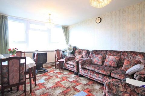 44, Sheringham Tower Baird Avenue, Southall, UB1 3NE