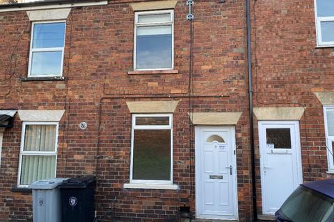 2 bedroom terraced house to rent, Westbourne Place, Grantham, NG31