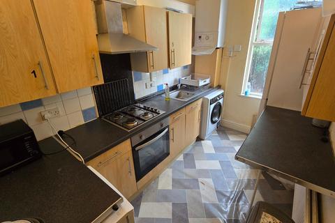 6 bedroom detached house to rent, Belgrave Avenue, Manchester