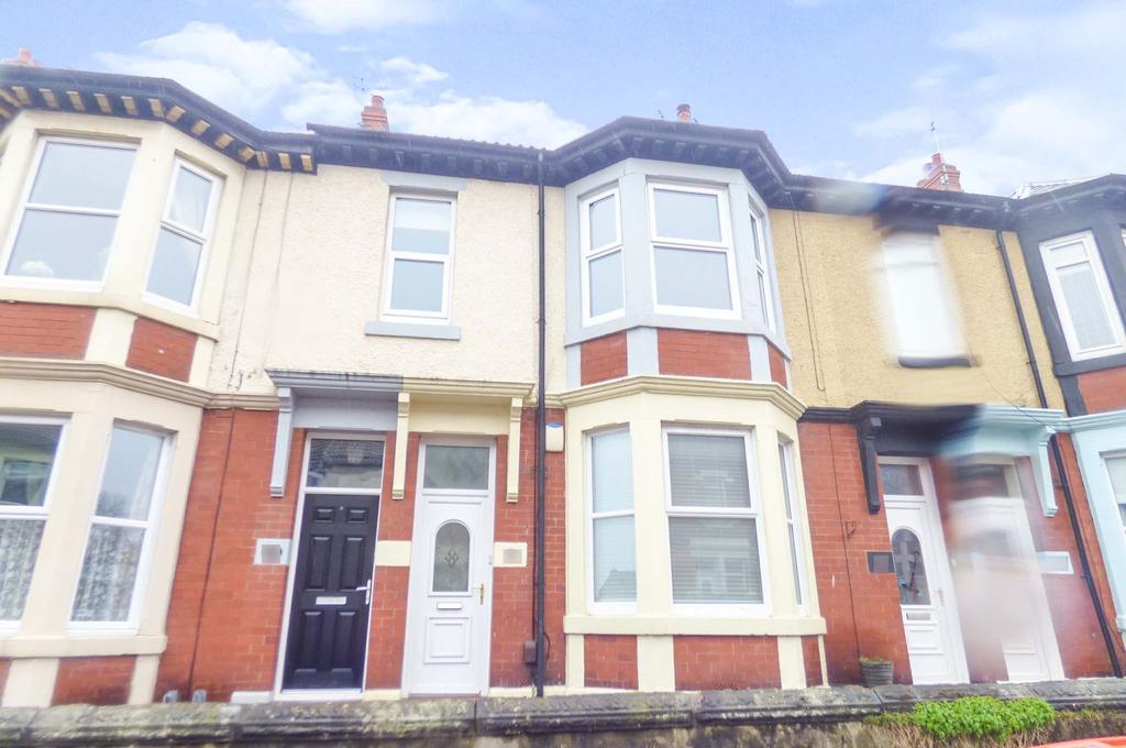 Eskdale Terrace, Whitley Bay, Tyne... 2 bed ground floor flat £190,000