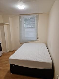 Studio to rent, Flat C, Guildford House, - Guildford Street, Luton