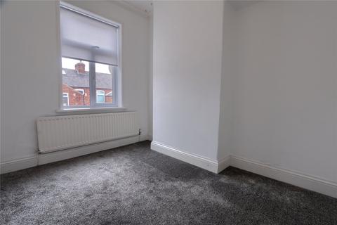 2 bedroom terraced house to rent, West View, Redcar