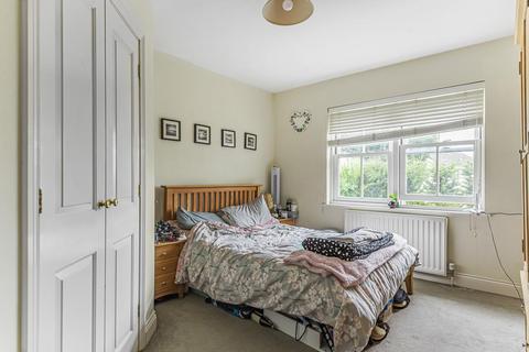 3 bedroom terraced house to rent, Banbury Road,  Kidlington,  OX5