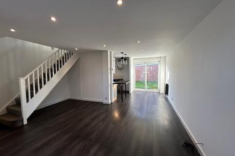 undefined, Wyndham Close, CO2