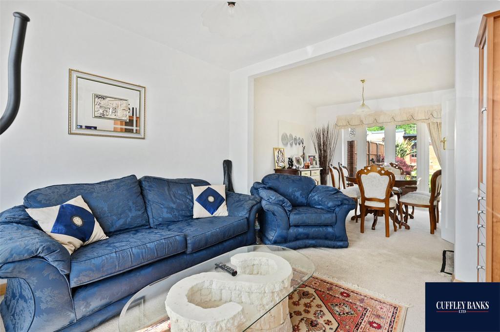 Woodhouse Avenue, Perivale... 3 bed terraced house £520,000