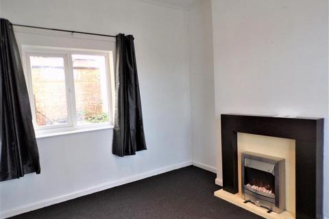 2 bedroom flat for sale, Peel Street, Hull, HU3 1QS