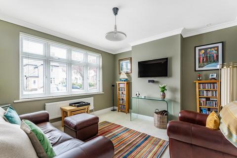 18 Elmstead Avenue, Chislehurst, BR7 6EQ