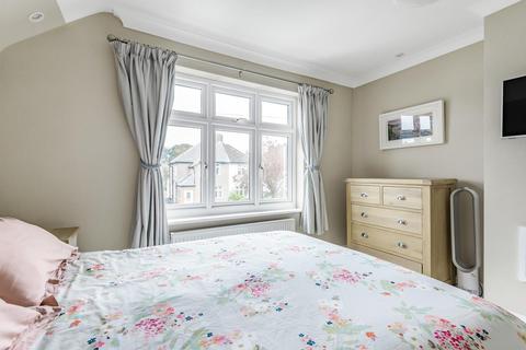 18 Elmstead Avenue, Chislehurst, BR7 6EQ