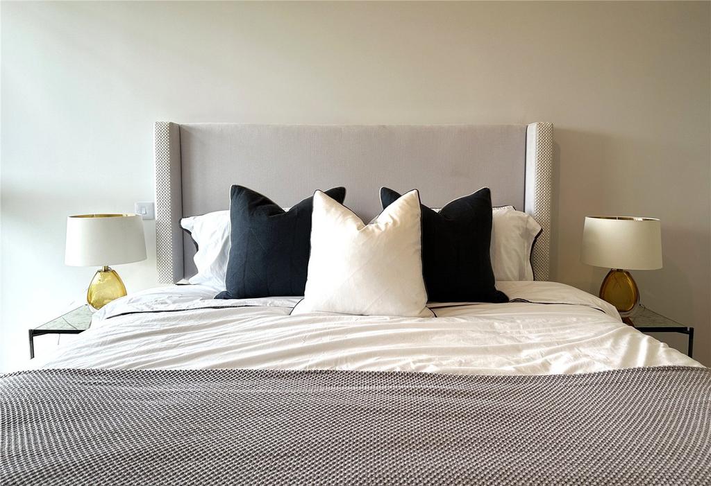 Apartment 48