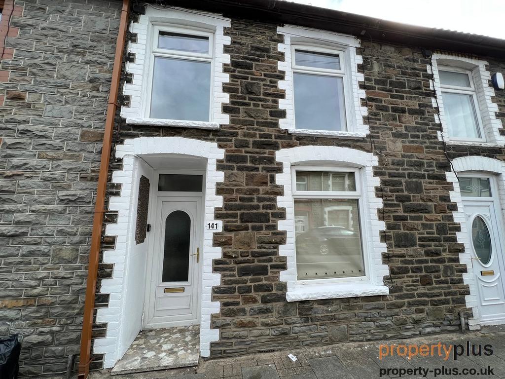 Ynyscynon Road, Trealaw Tonypandy 3 bed terraced house for sale £105,000