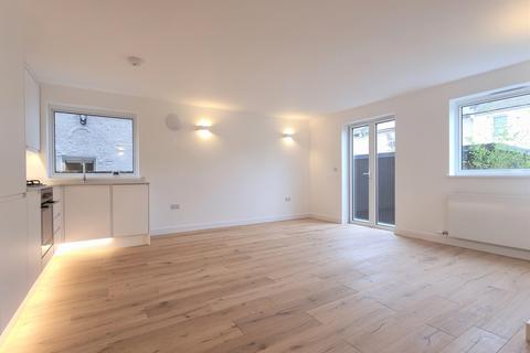 2 bedroom flat for sale, Quarry Court, 2 Dunstans Grove, London, SE22