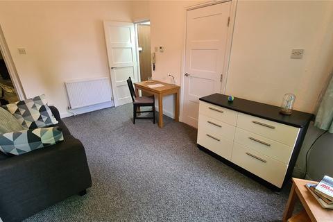 Studio to rent, Chatham Grove, Didsbury, Greater Manchester, M20