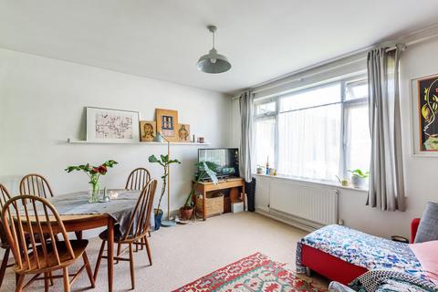 Flat 5, Station Court Gibbon Road, London, SE15 2AP