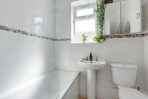 Flat 5, Station Court Gibbon Road, London, SE15 2AP