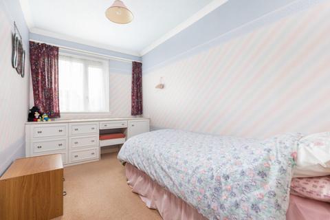5 Carleton Gate, Giffnock, Glasgow, G46 6NU