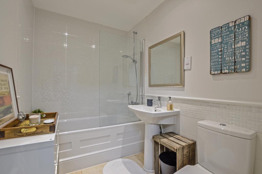 Main Bathroom