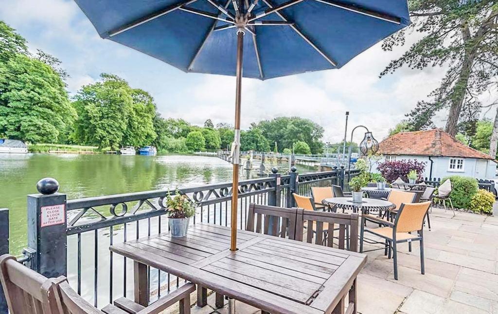 Pangbourne (002)