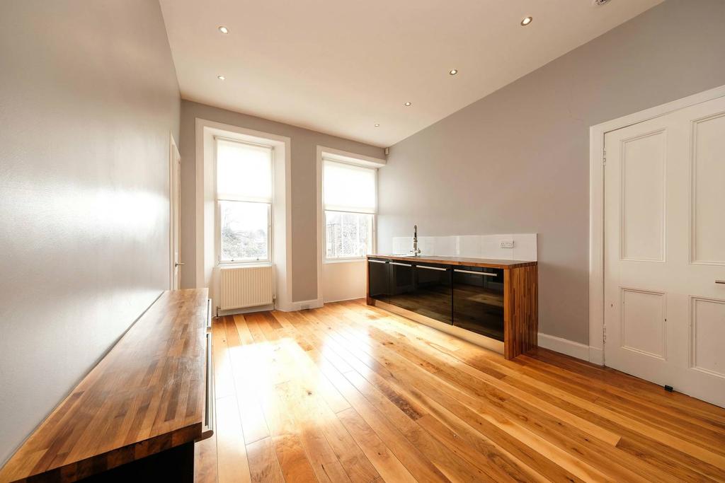 21 Glenesk Crescent, DALKEITH, Eskbank, EH22 3BW 2 bed villa £240,000