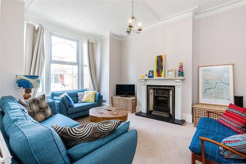 4 Fernthorpe Road, London, SW16 6DR