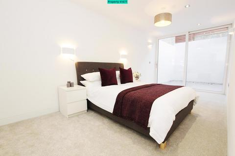 3 bedroom ground floor maisonette to rent - Lavender Gardens, London, SW11 1DJ