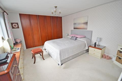 Langholme Skipton Road, Bradley, Keighley, BD20 9EF
