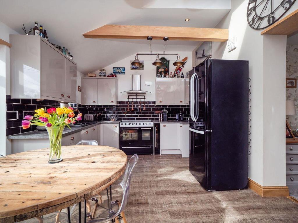 Cantley Road, Limpenhoe, Norwich, NR13 4 bed house £375,000