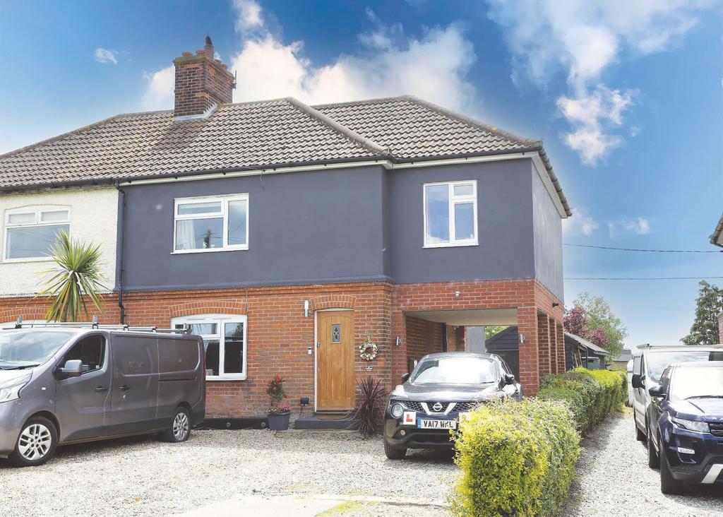 Cantley Road, Limpenhoe, Norwich, NR13 4 bed house £375,000