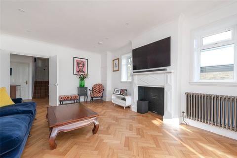 Flat A, 22 Wrentham Avenue, London, NW10 3HA