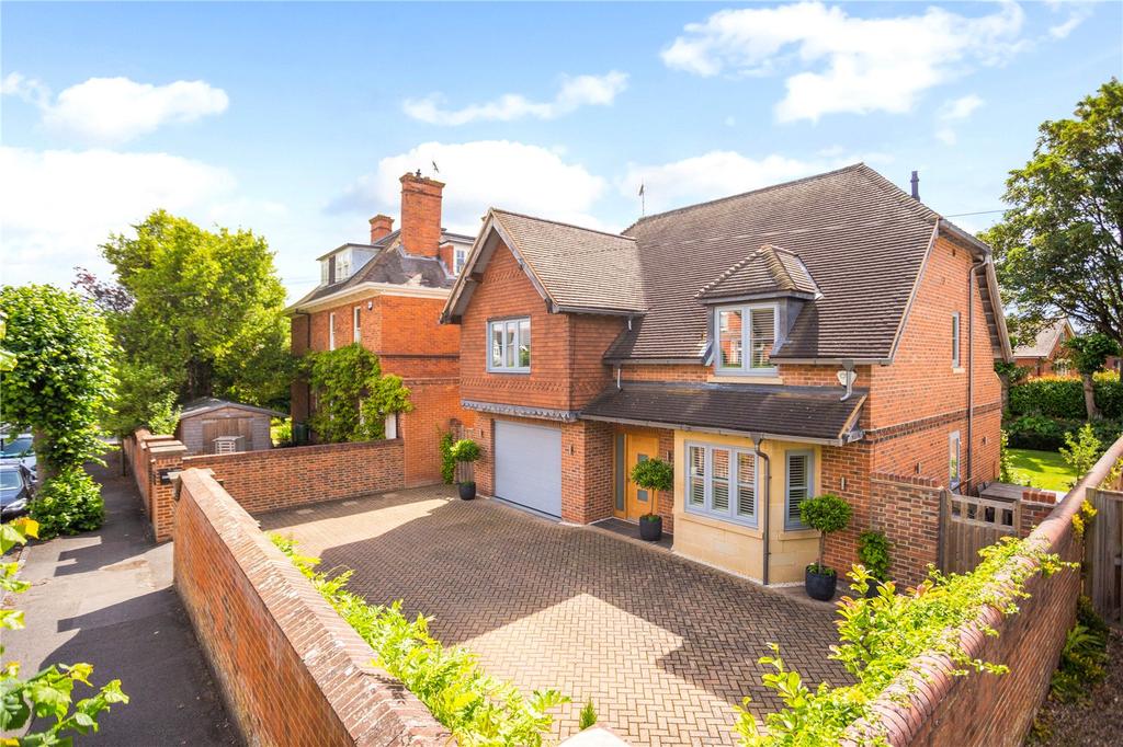 St. Andrews Road, HenleyonThames... 5 bed detached house £1,850,000