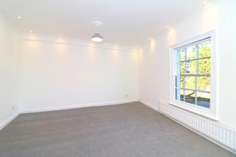 undefined, London End, Beaconsfield, HP9