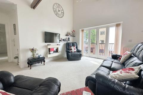 3 bedroom penthouse for sale, Ferndown