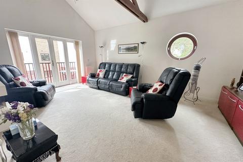 3 bedroom penthouse for sale, Ferndown