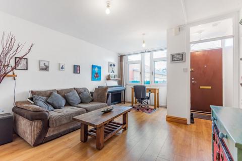 2 bedroom flat for sale - Pentridge Street, Peckham