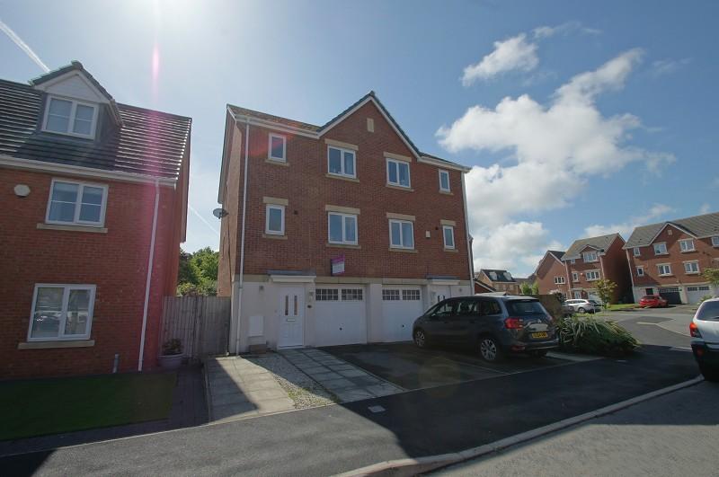 Broad Birches, Ellesmere Port... 4 bed semidetached house £230,000