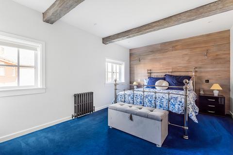 Malt Cottage Brewers Yard, Storrington, Pulborough, RH20 4DN