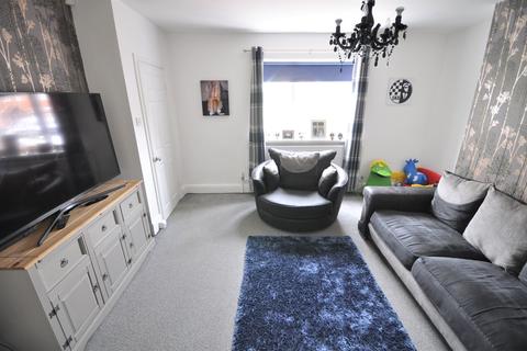 18 Bloomhill Close, Moorends, Doncaster, DN8 4PD