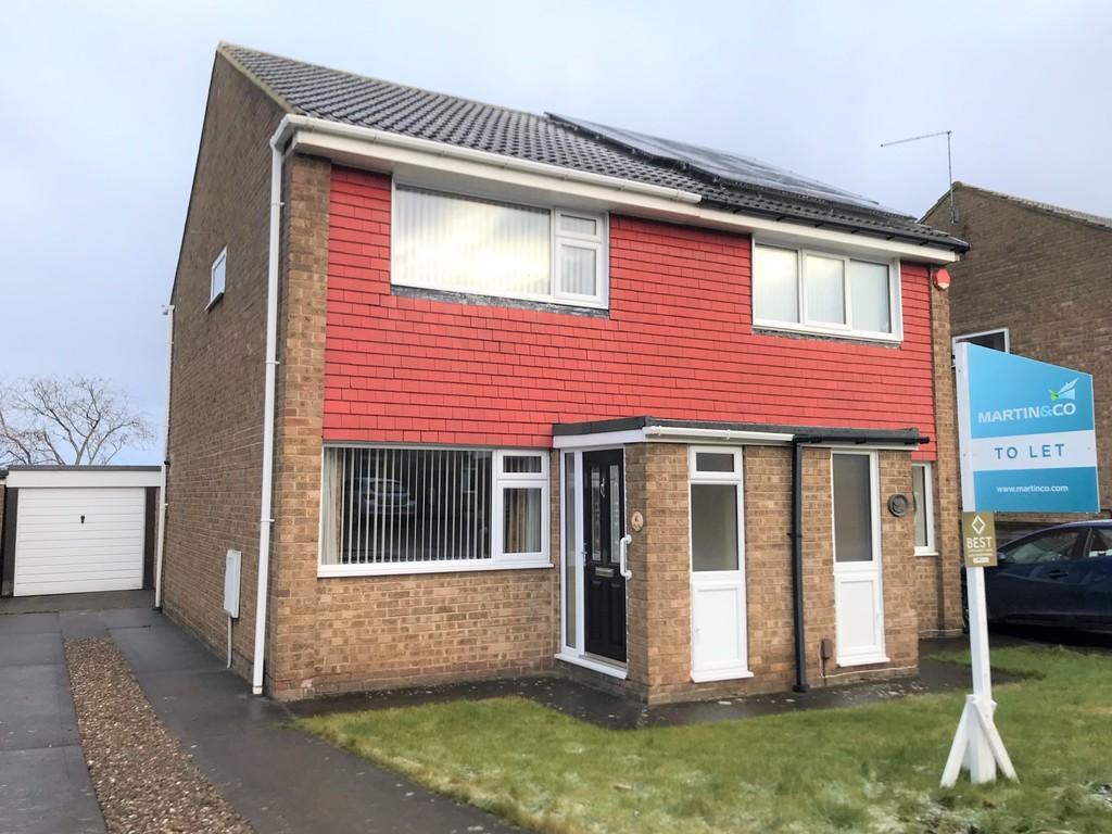 Berkley Drive, Guisborough 2 bed semidetached house £160,000