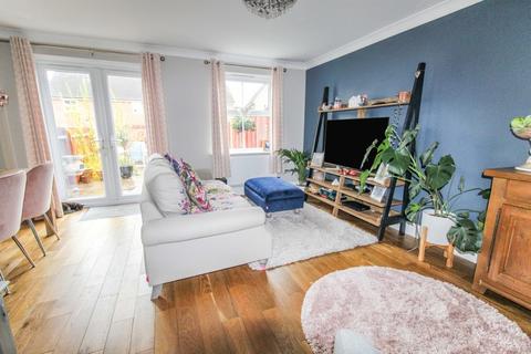 16 County Way, Trowbridge, BA14 0NB