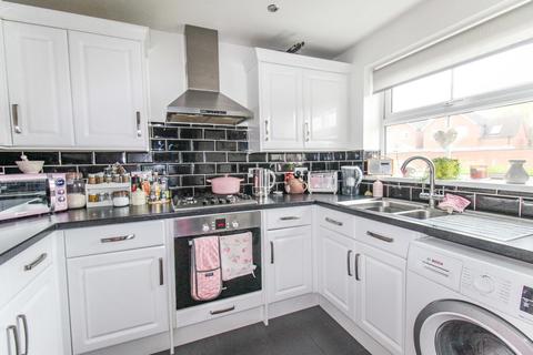 16 County Way, Trowbridge, BA14 0NB