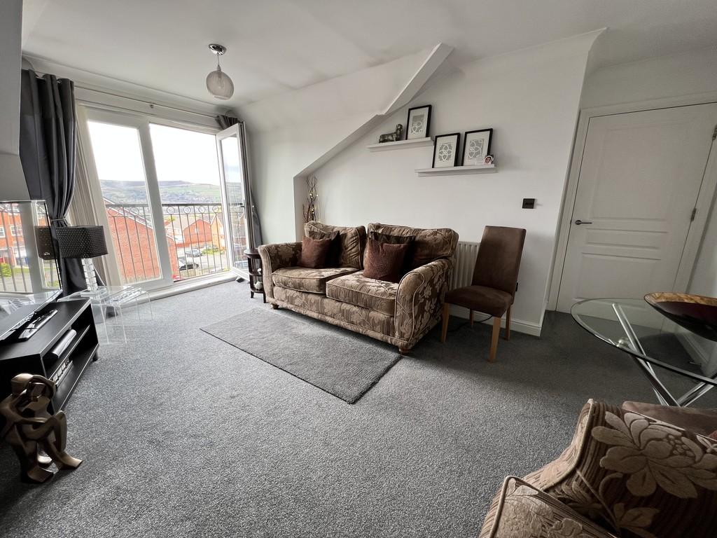 Woodland Court, Off Marsh House Lane 2 bed apartment £92,000