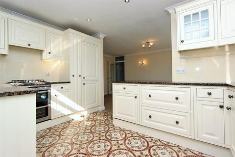 Lamorna Lodge High Road, Chipstead, Coulsdon, CR5 3QP