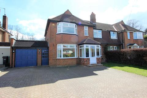 129 Great Tattenhams, Epsom, KT18 5RB
