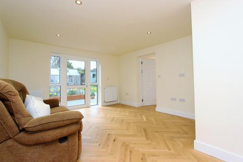129 Great Tattenhams, Epsom, KT18 5RB