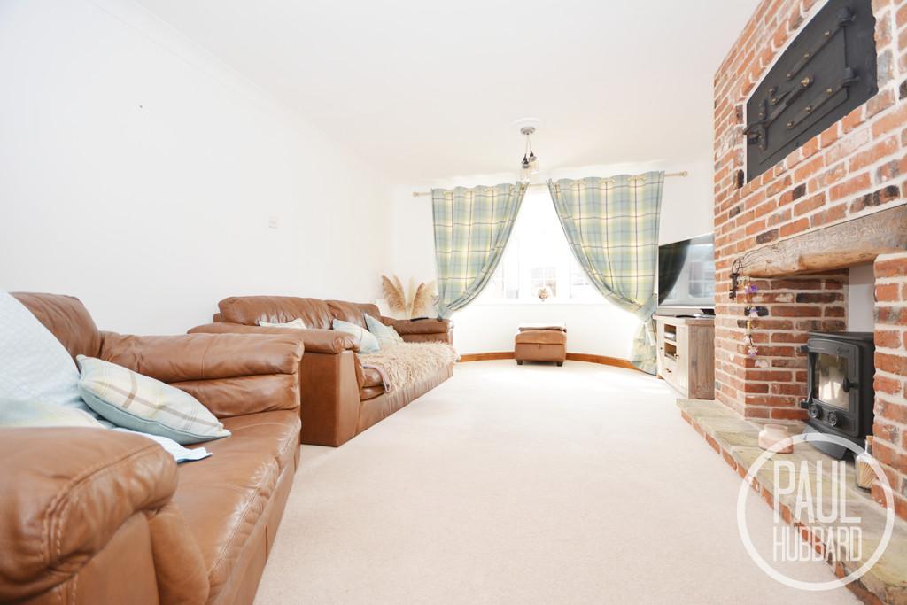 Airedale, Carlton Colville 4 bed detached house £375,000