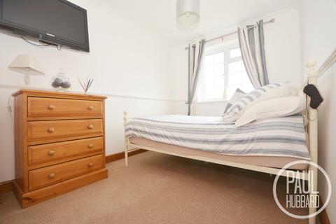 3 Airedale, Carlton Colville, Lowestoft, NR33 8TJ