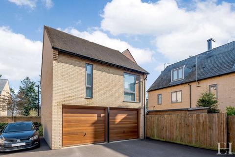 12 Consort Avenue, Trumpington, Cambridge, CB2 9AF