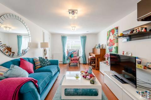 12 Consort Avenue, Trumpington, Cambridge, CB2 9AF