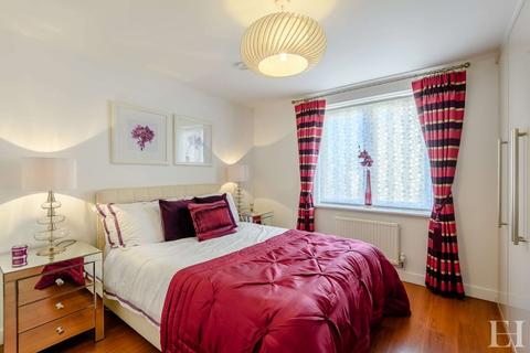 12 Consort Avenue, Trumpington, Cambridge, CB2 9AF