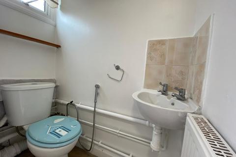 34 Mendip Close, Slough, SL3 8UB